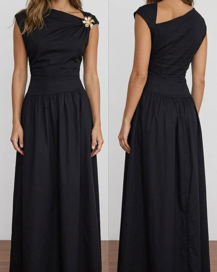 Sommerkleid mit Blumendetail