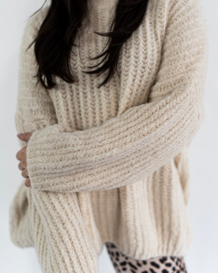 BASIC FIT - Oversized Pullover