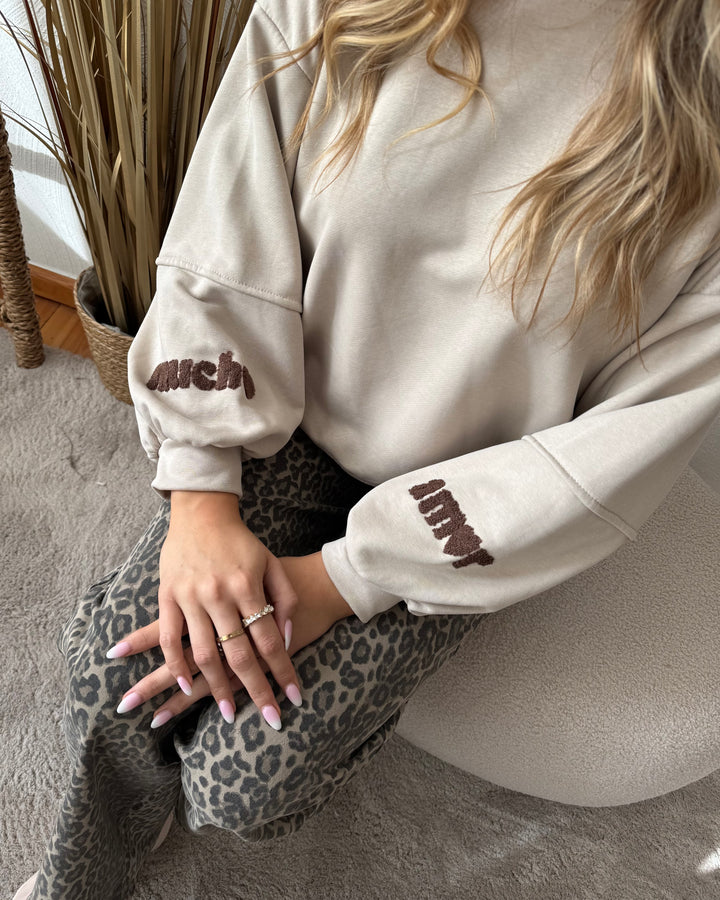 MUCHO AMORE - Sweater