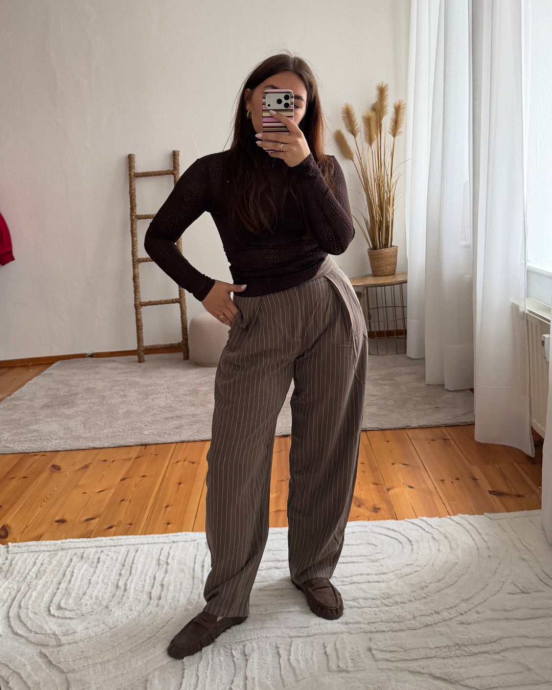 Nadelstreifen-Hose mit Bundfalten