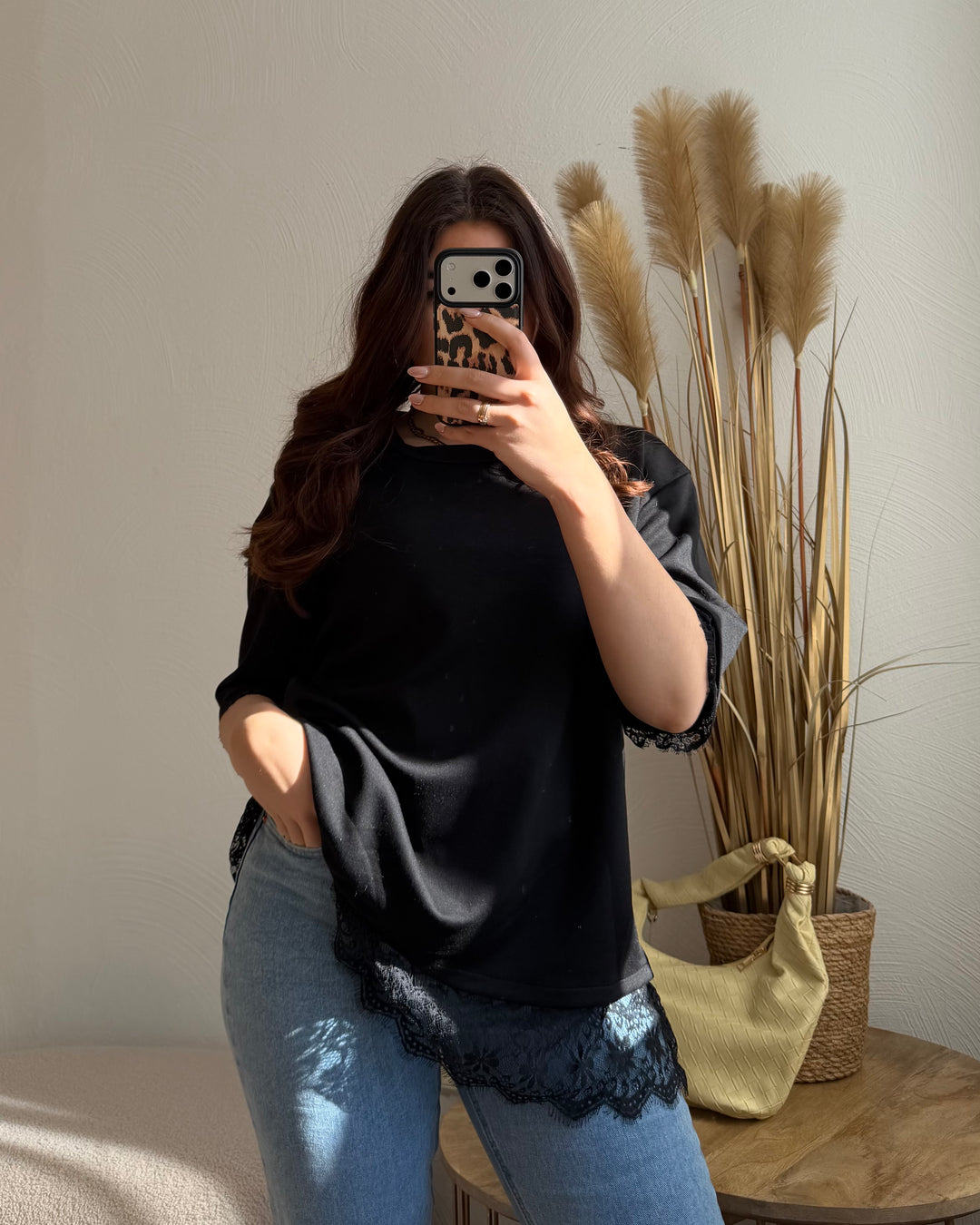 Oversized Shirt mit Spitze– Black / White