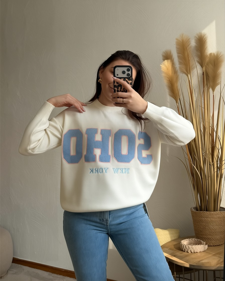 Pullover mit SOHO-Stickerei