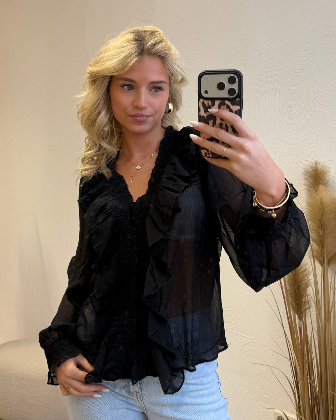 BLACK RUFFLE Bluse
