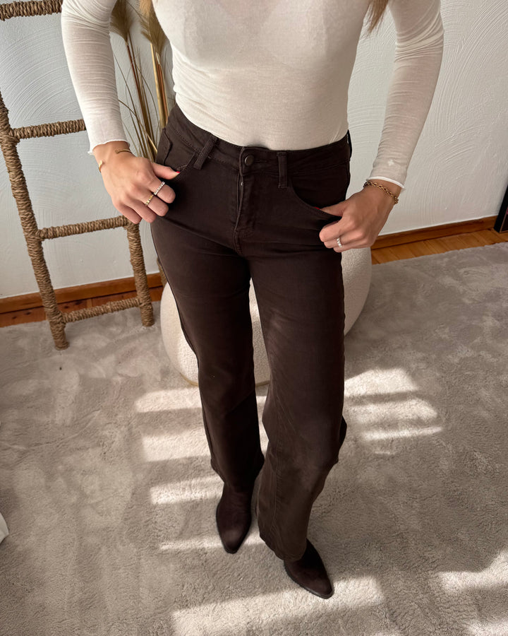 LENI - Straight Jeans