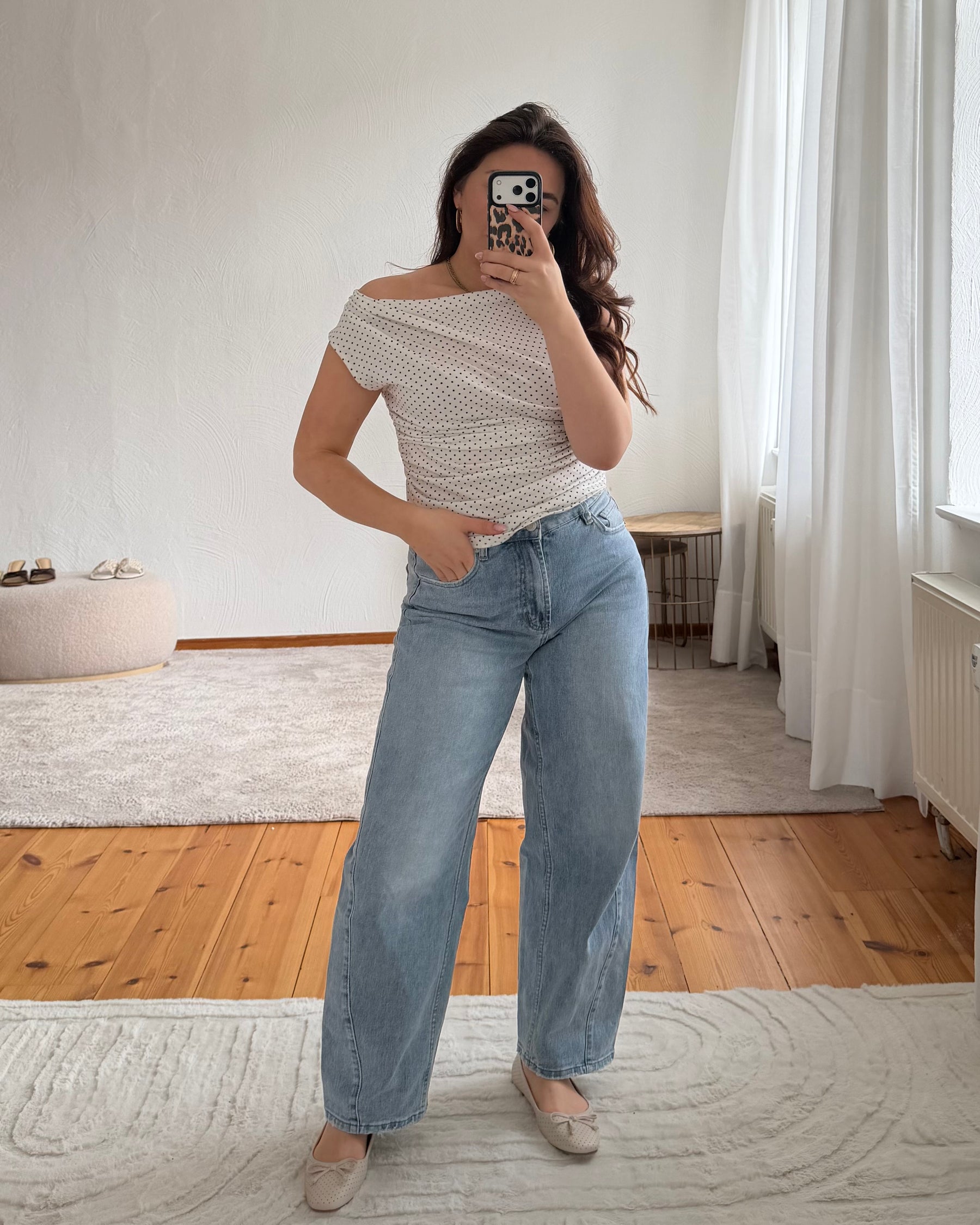 Barrel Jeans Outfit DALIVIA