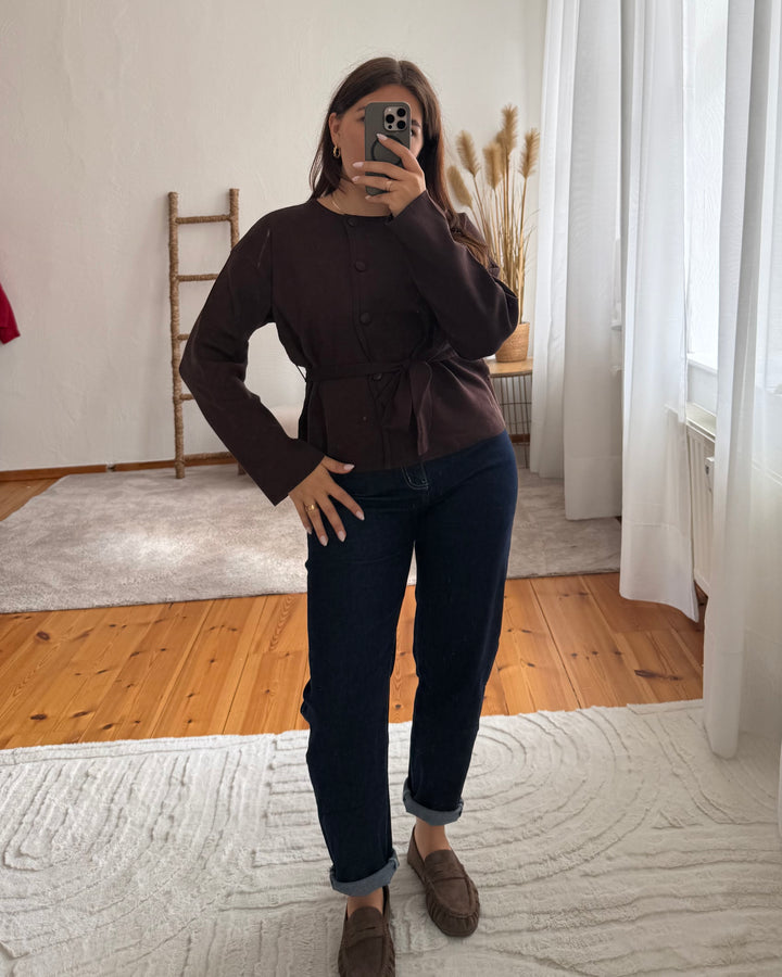 Strickjacke mit Bindegürtel