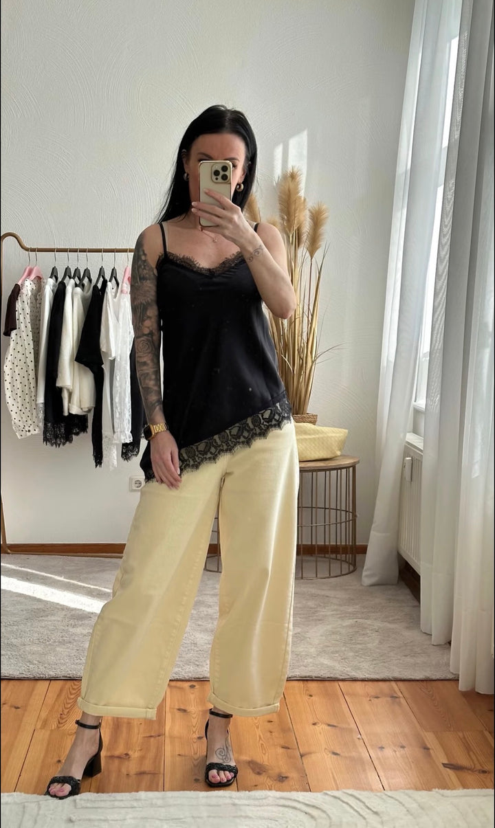 Asymetrisches Spitzentop
