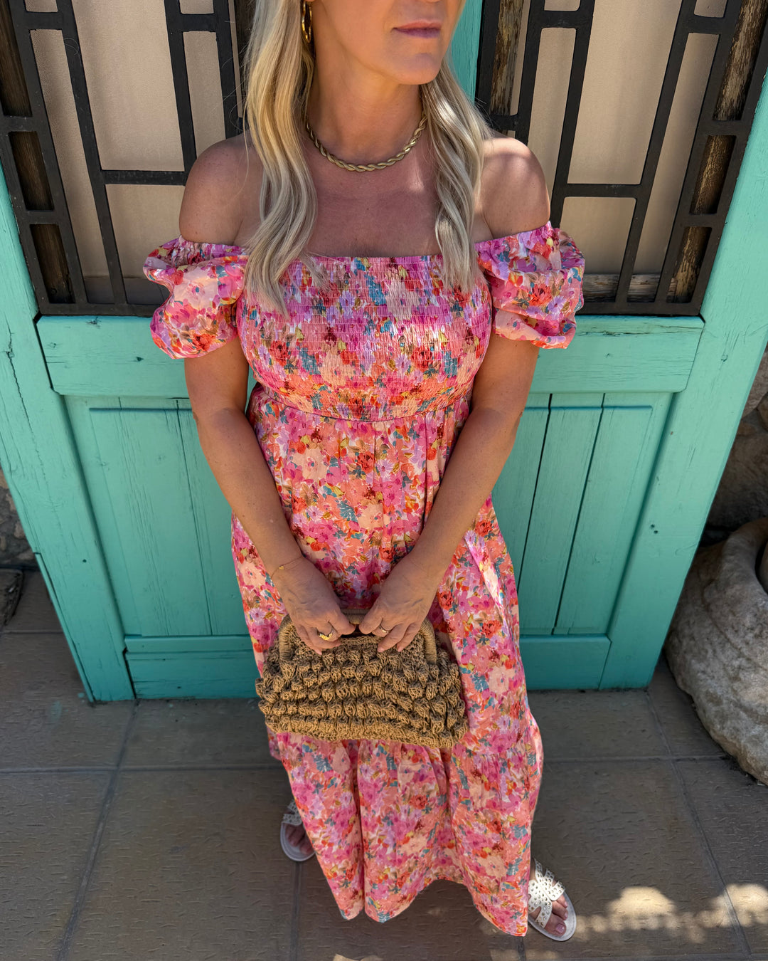 gesmoktes Sommerkleid mit Ärmeln