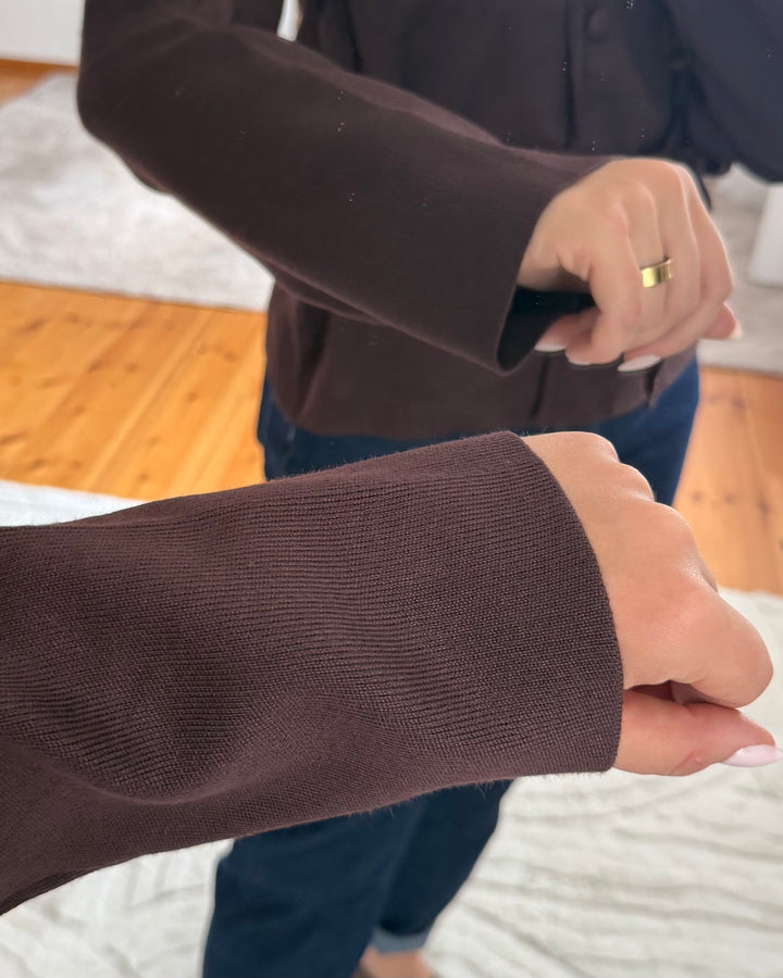 Strickjacke mit Bindegürtel