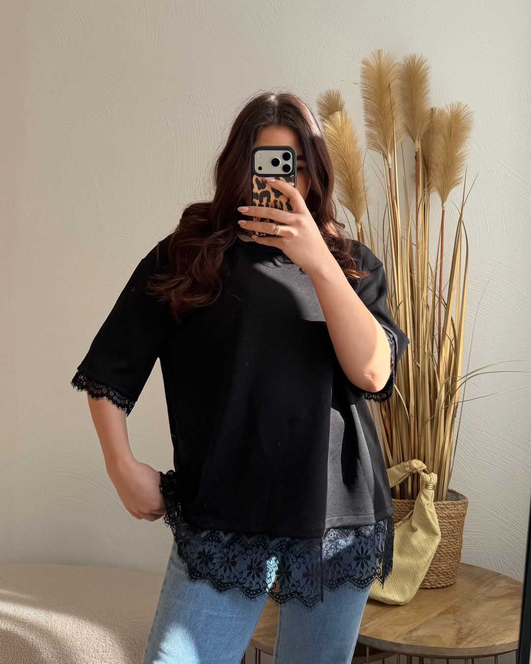 Oversized Shirt mit Spitze– Black / White