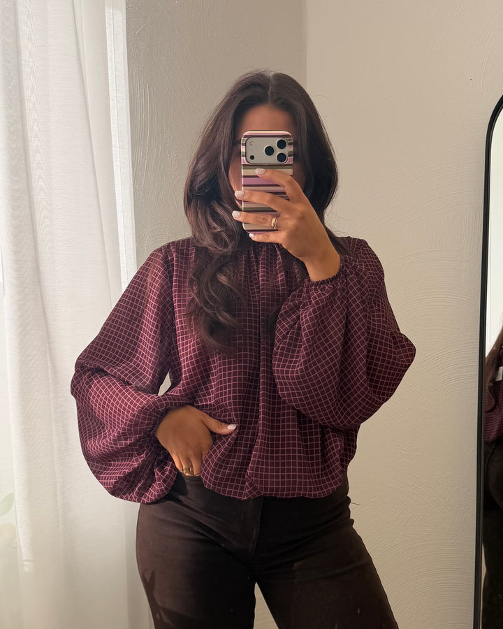 Chiffon-Bluse mit Stehkragen und Ballonärmeln