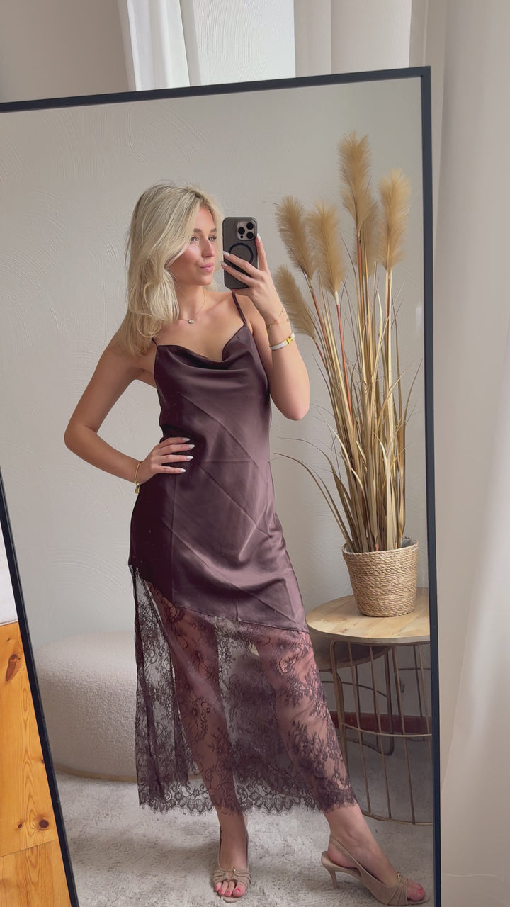 Espresso Satin-Slip-Kleid mit Spitzensaum